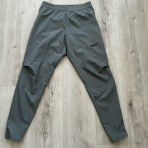 Nike men’s jogger size small - Fri-fit